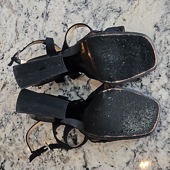 VIA SPIGA for NEIMAN MARCUS heels - Picture 6 of 7